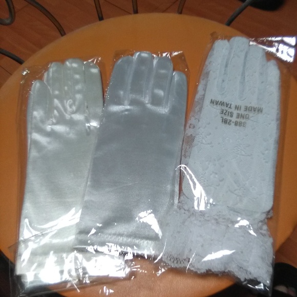 WEDDING ACCESSORIES - Picture 4 of 7